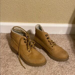 Cliffs by WHITE MOUNTAIN Tan Ankle Boots